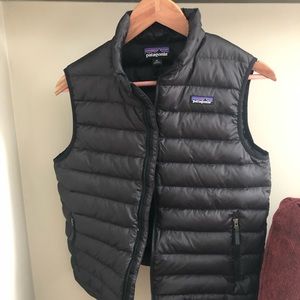Black Patagonia Vest: Kids XL (fits wms small)